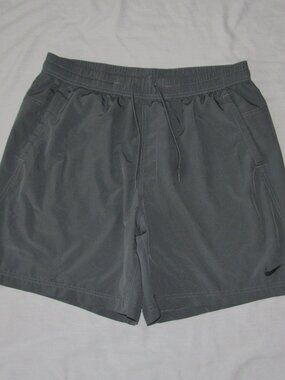 Nike Shorts Mens Large Form DRI-FIT 7" Unlined Versatile DV9857